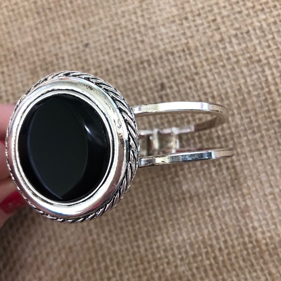 Silver & Black Medallion Braclet - Picture 6 of 10